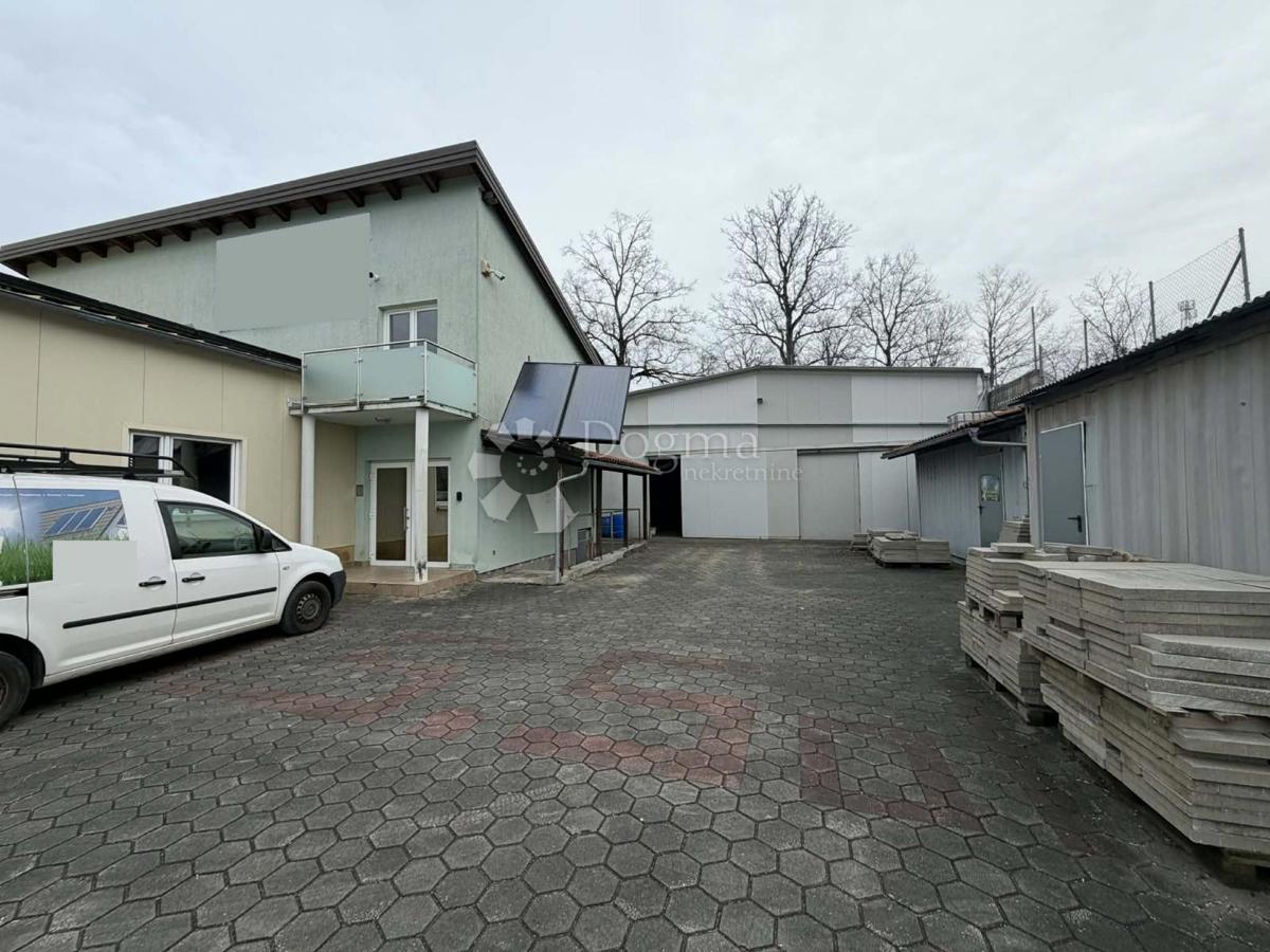 Locale commerciale MATULJI, 625.000 €