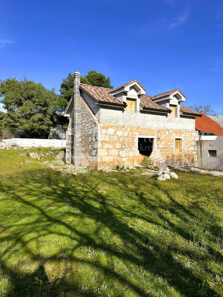 DUBRAVA KOD ŠIBENIKA