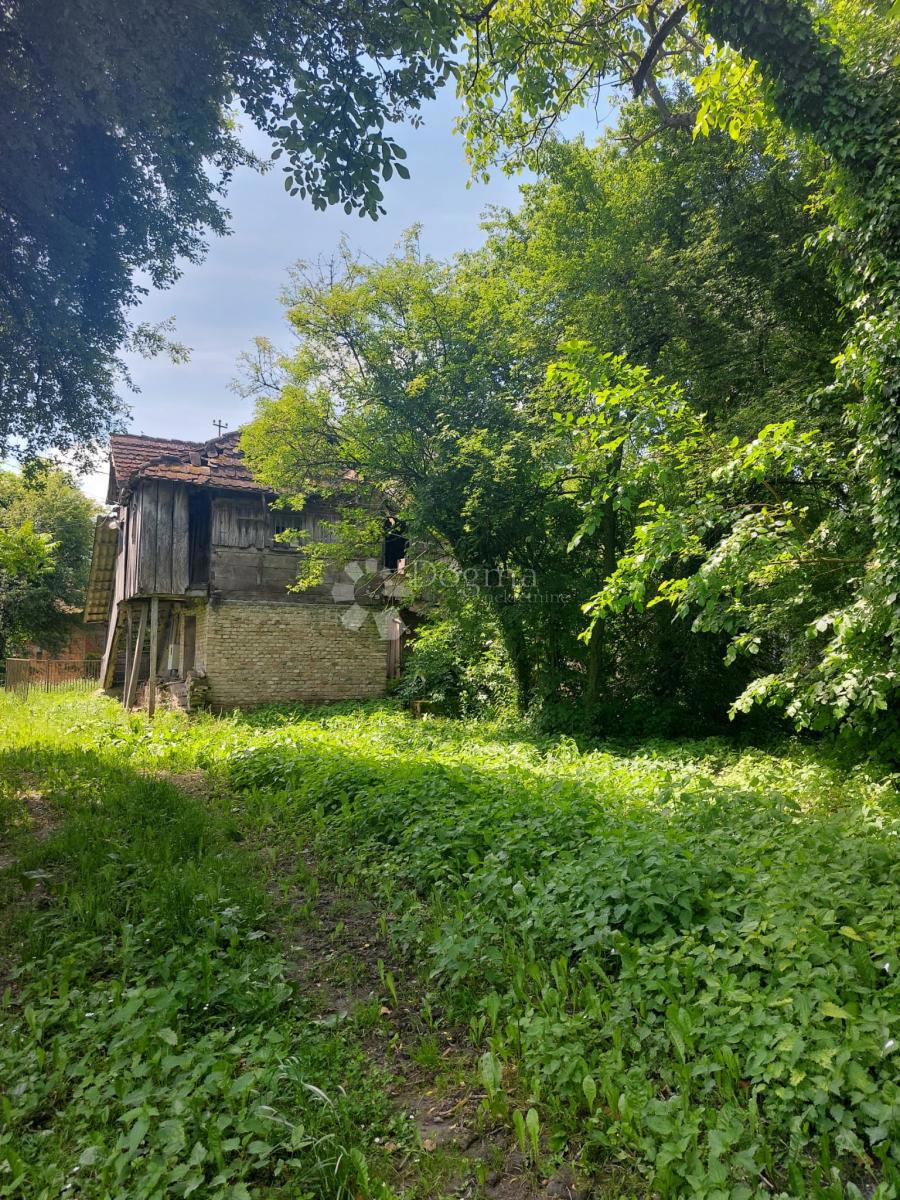 KRATEČKO