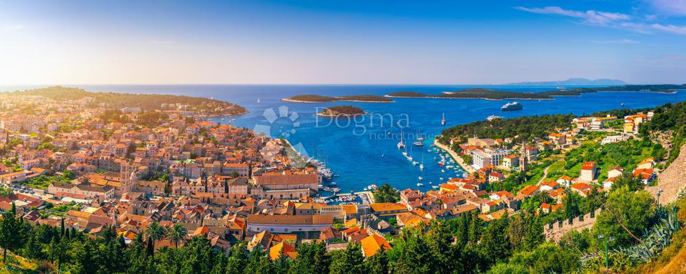 HVAR