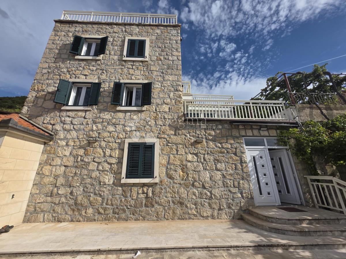 Дом KONAVLE, 960.000 €
