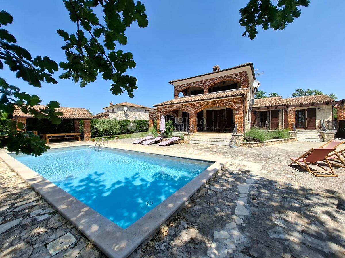 Casa VIŠNJAN, 680.000 €
