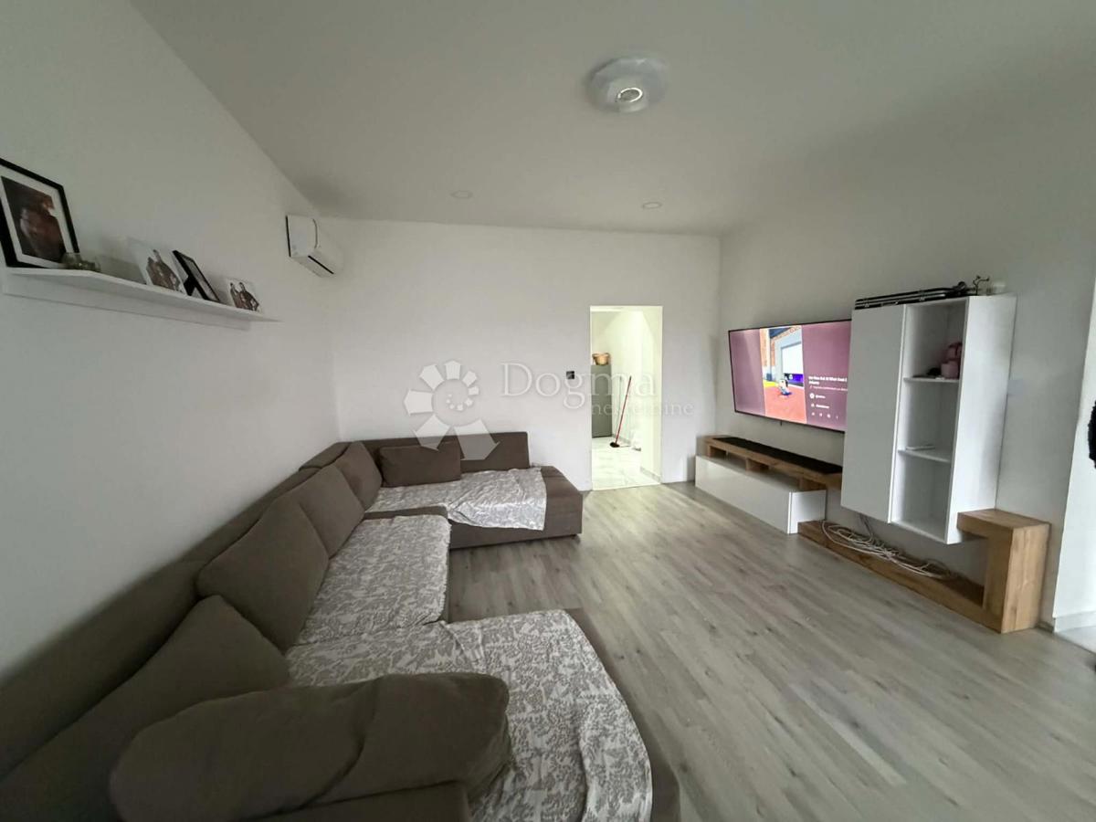 Дом MATULJI, 493.000 €