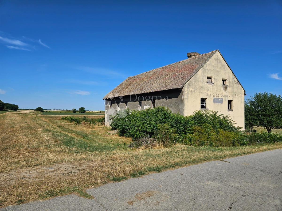 Коммерческая площадь POPOVAC, 85.000 €