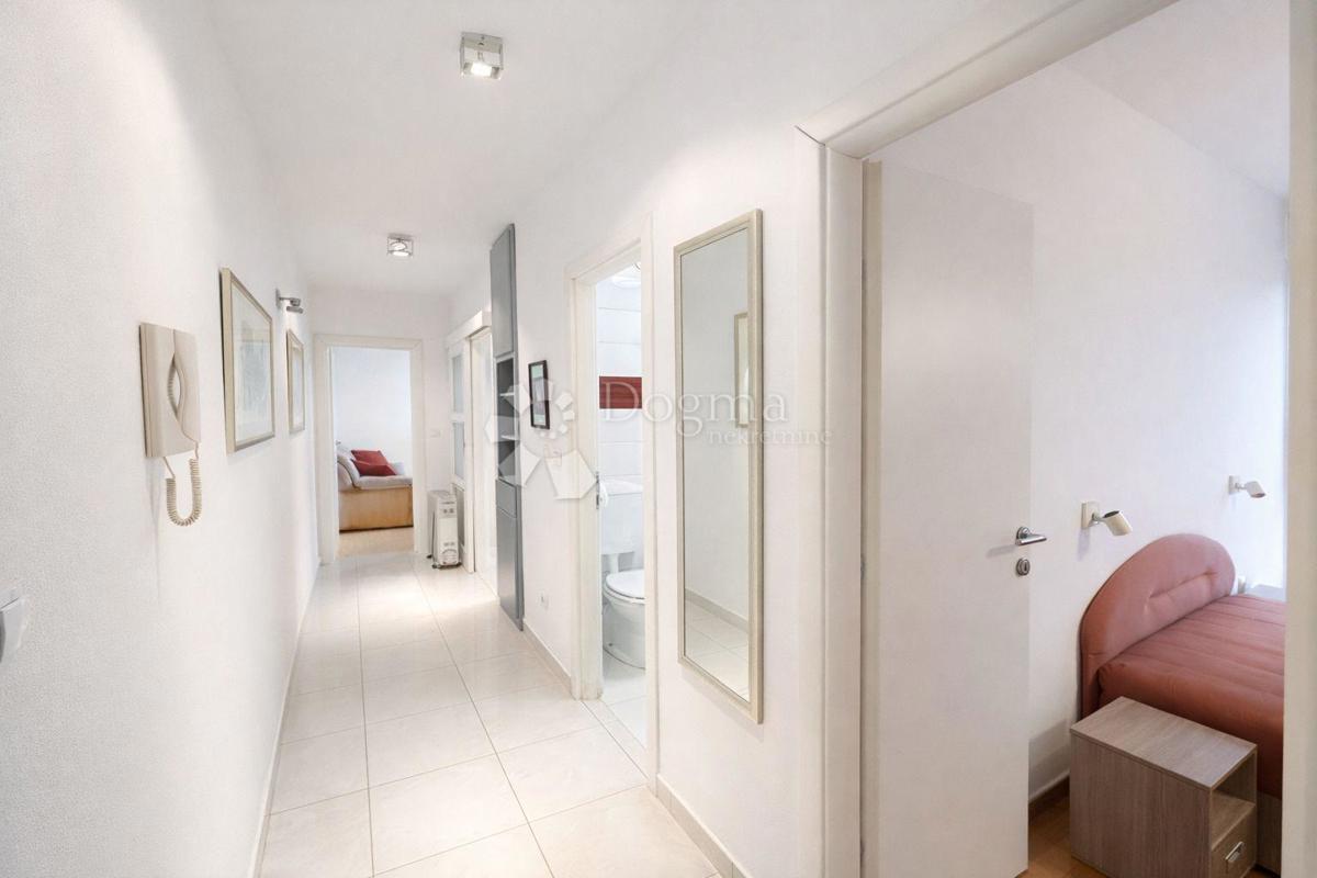 Appartamento PULA, 215.000 €