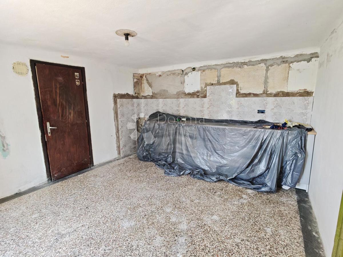 KOSTRENA SVETA LUCIJA