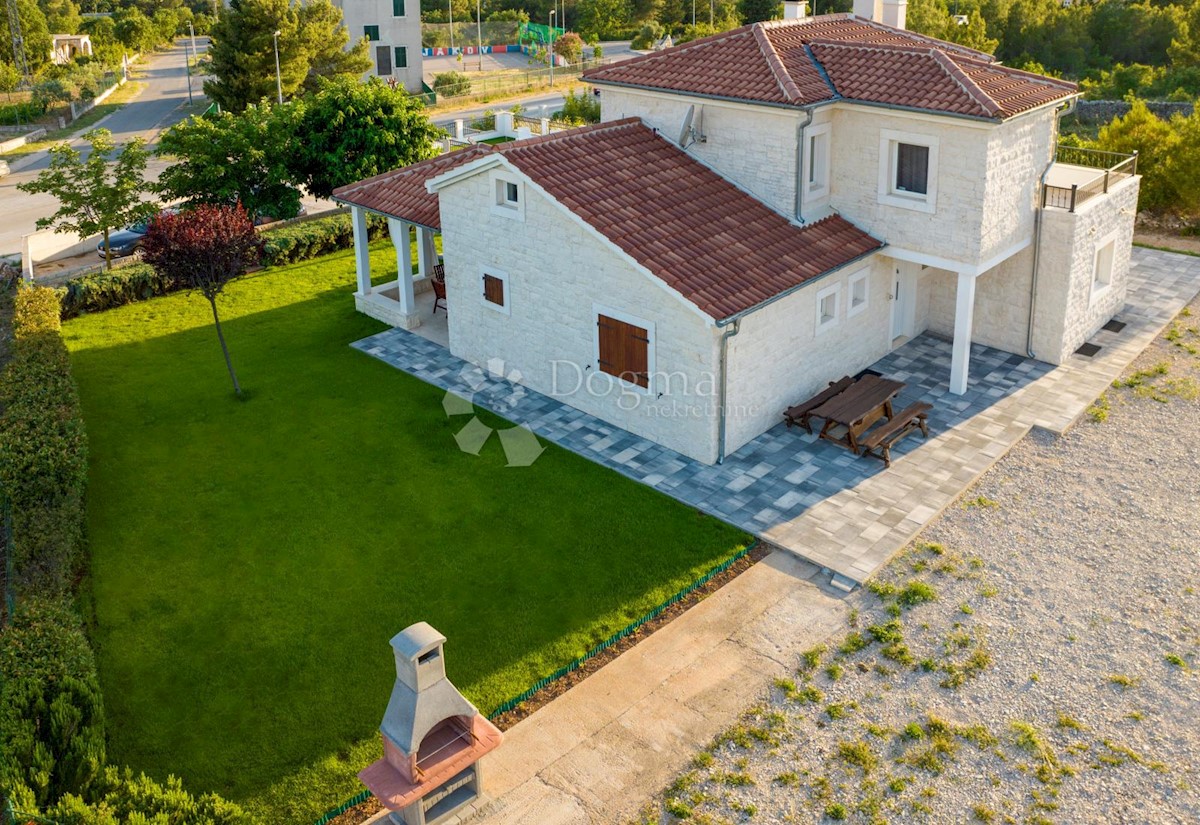 DUBRAVA KOD ŠIBENIKA