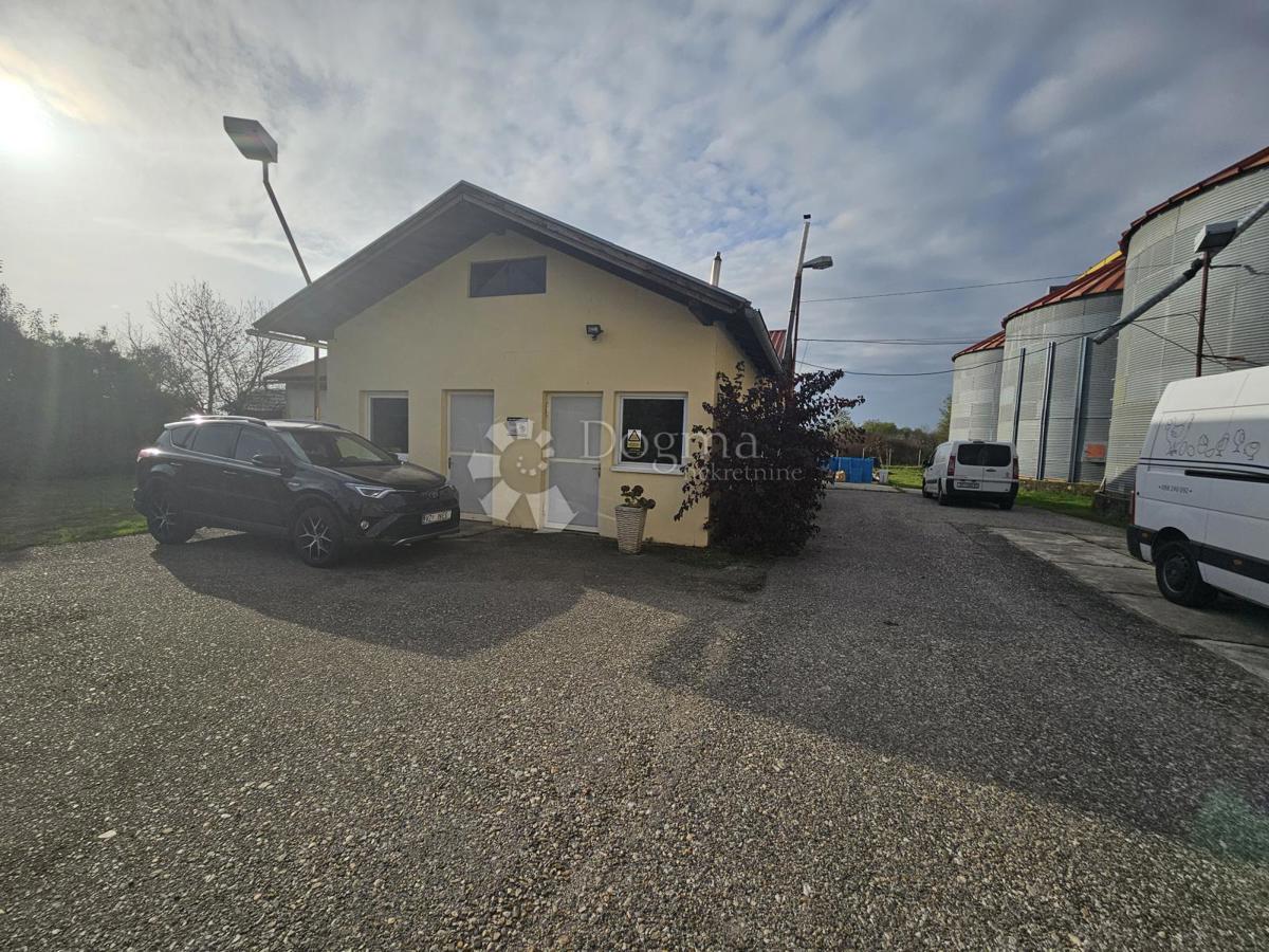 SRAČINEC