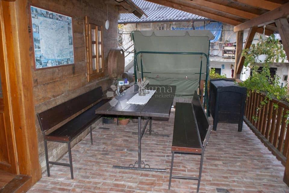 GORNJE JESENJE