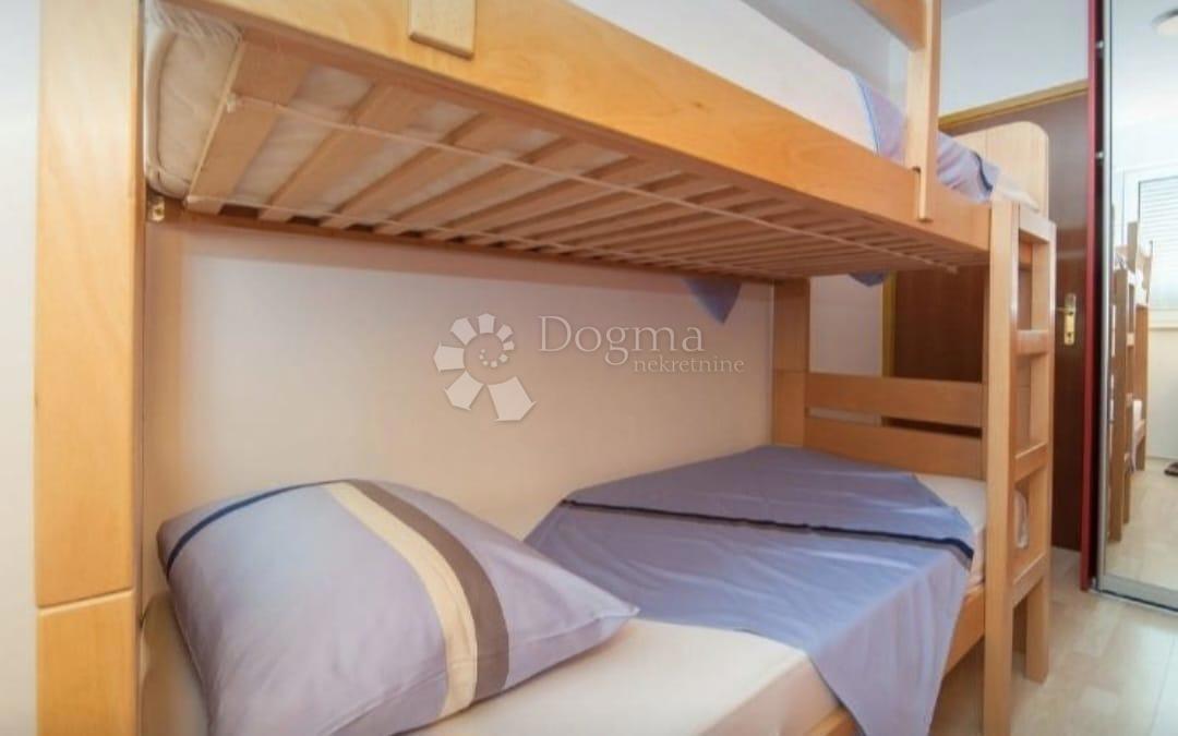 DUĆE
