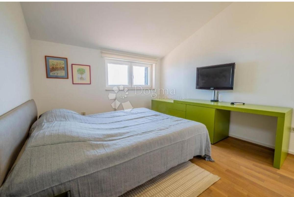 KOSTRENA SVETA LUCIJA