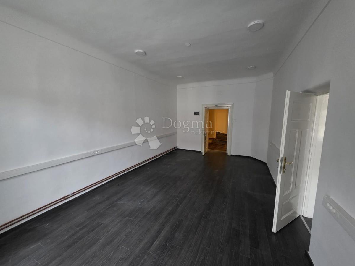 Locale commerciale ČAKOVEC, 500 €