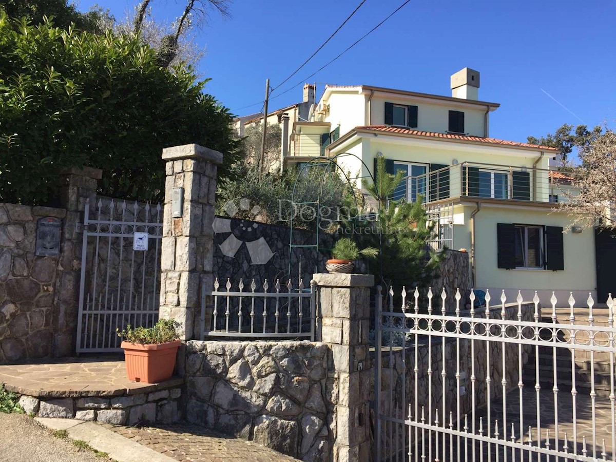 CRES