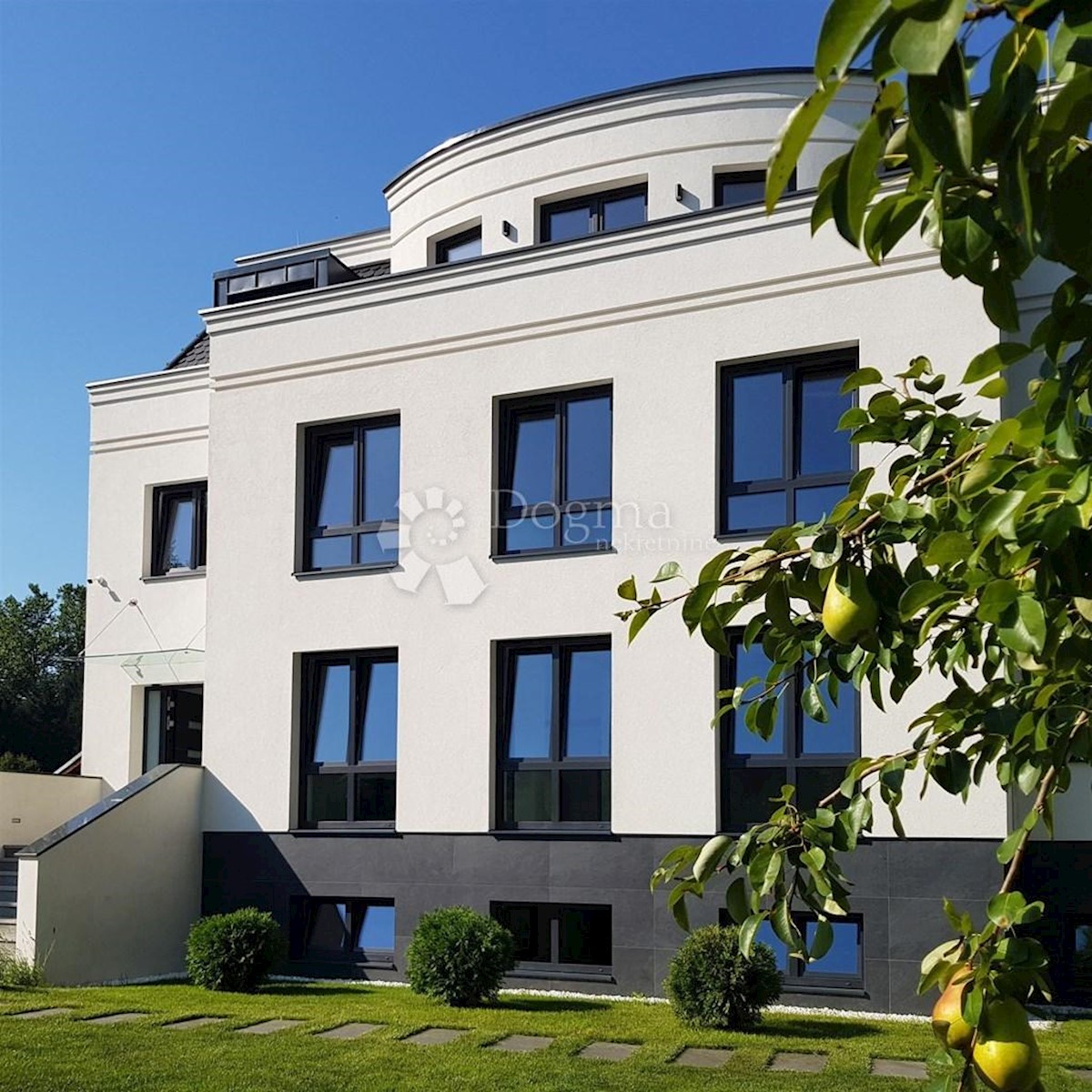 CENTAR