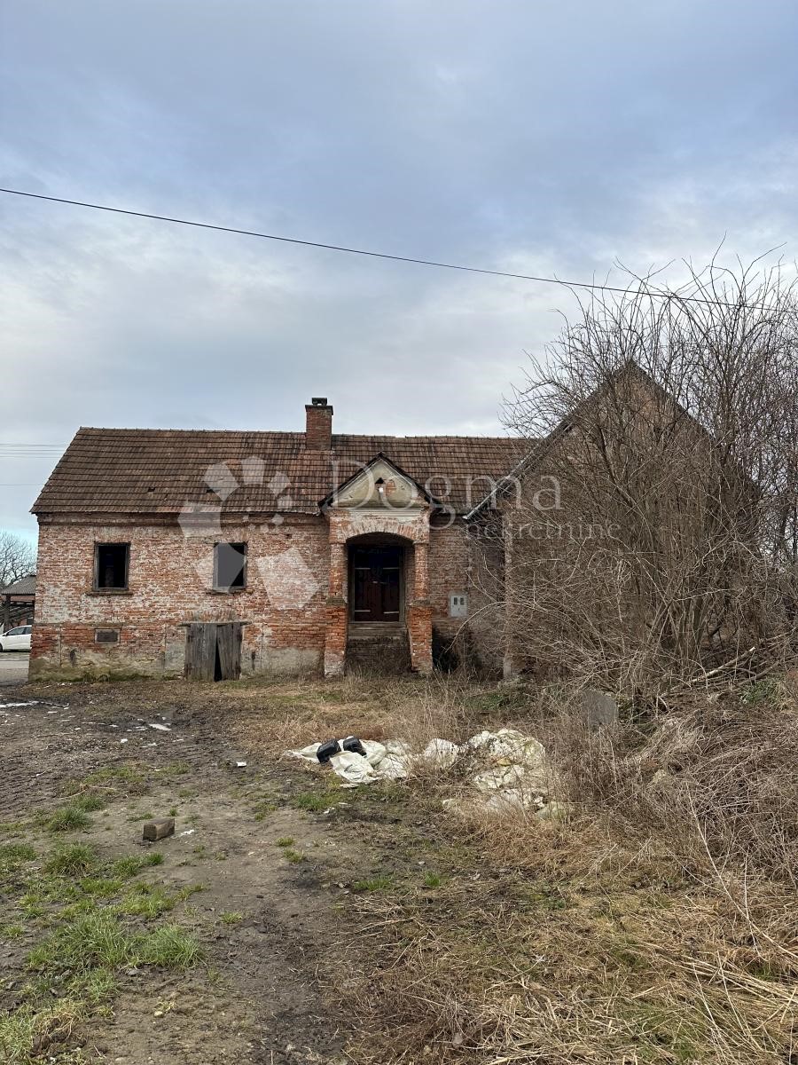 ČREČAN