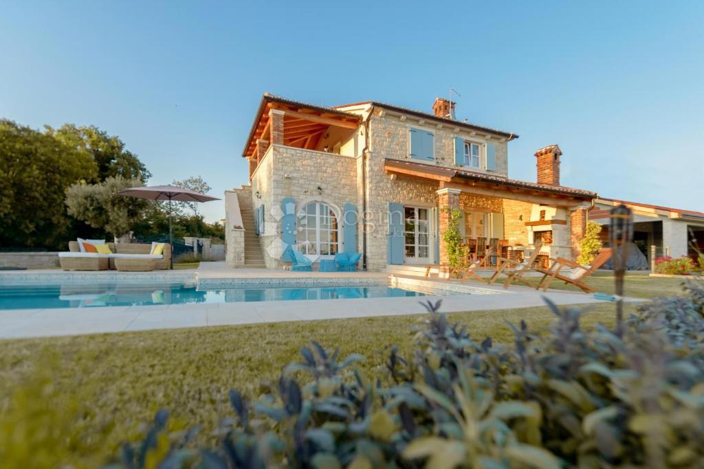 SVETI LOVREČ PAZENATIČKI