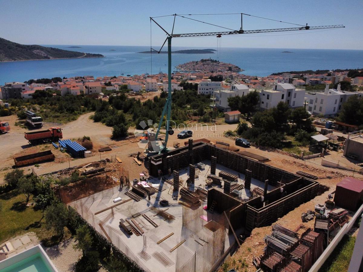 PRIMOŠTEN