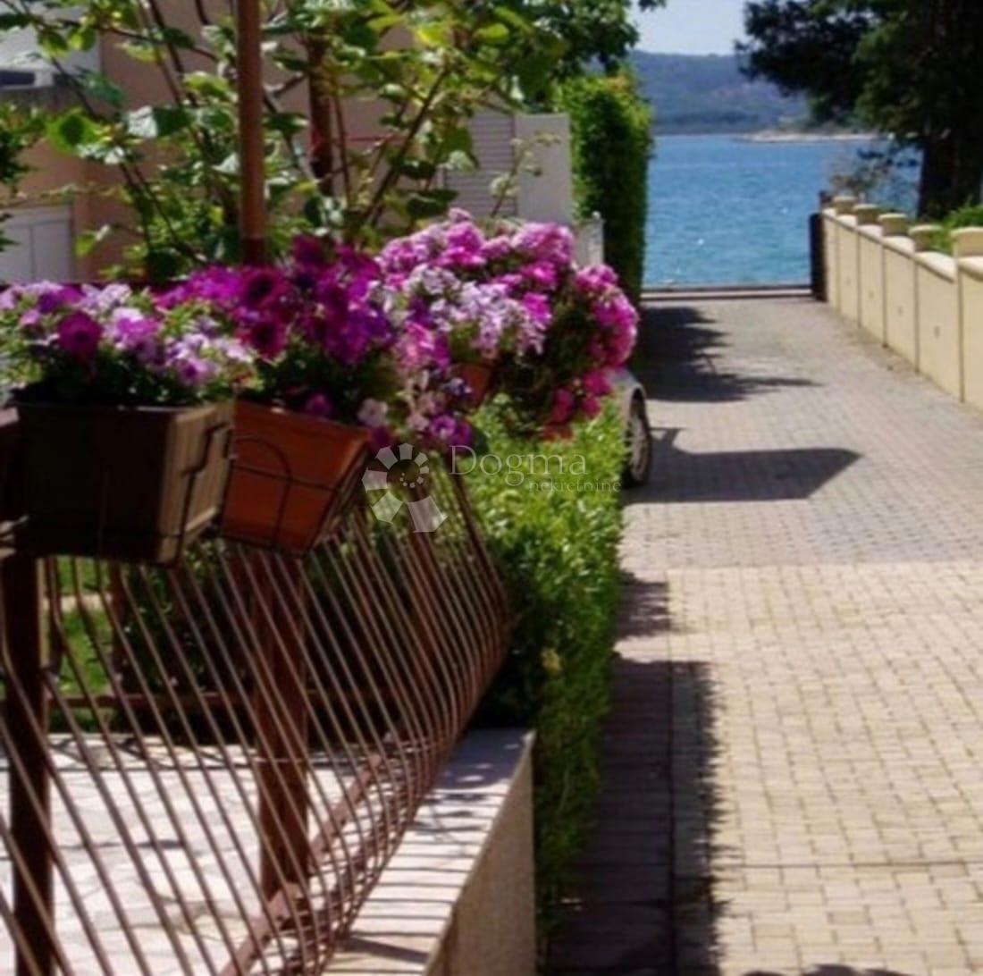 Дом SVETI FILIP I JAKOV, 999.000 €