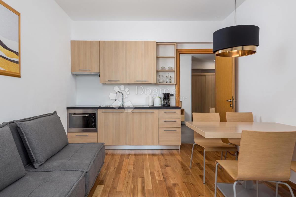 Appartamento OPATIJA, 1.031 €