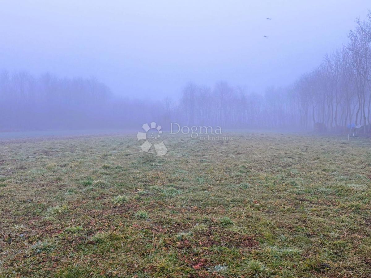 Terreno DONJI KRALJEVEC, 22.000 €