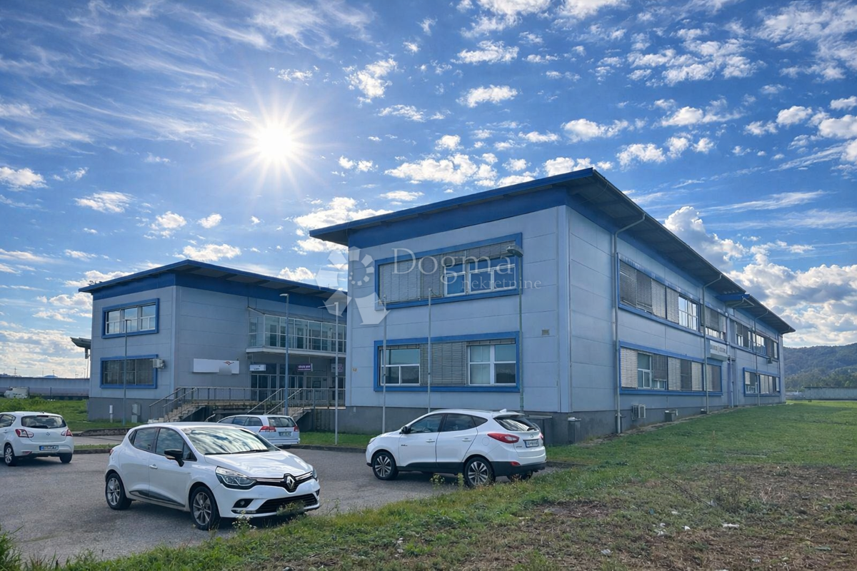 Locale commerciale SAMOBOR, 27.000 €