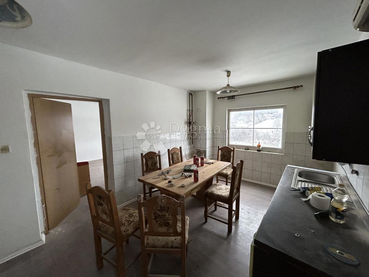 Casa JASTREBARSKO, 32.000 €