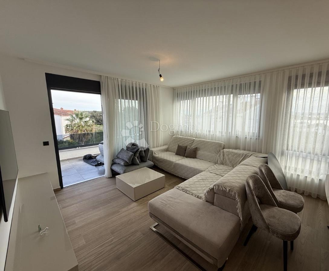 Appartamento SUKOŠAN, 300.000 €