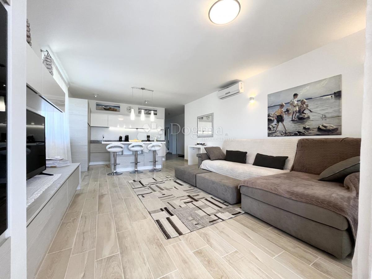 Stanovanje Novigrad, Novigrad, Novigrad, Istarska županija, 86m2
