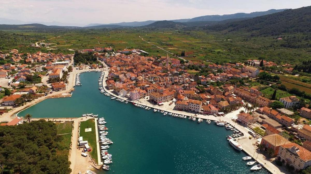 STARI GRAD