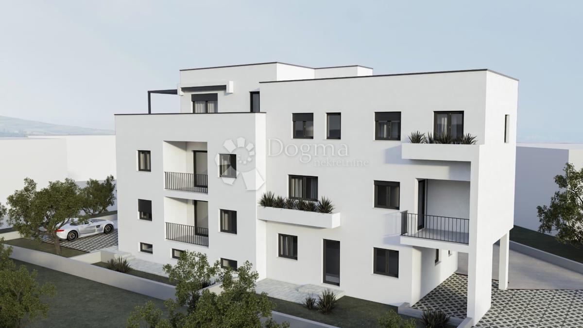 KAŠTEL SUĆURAC