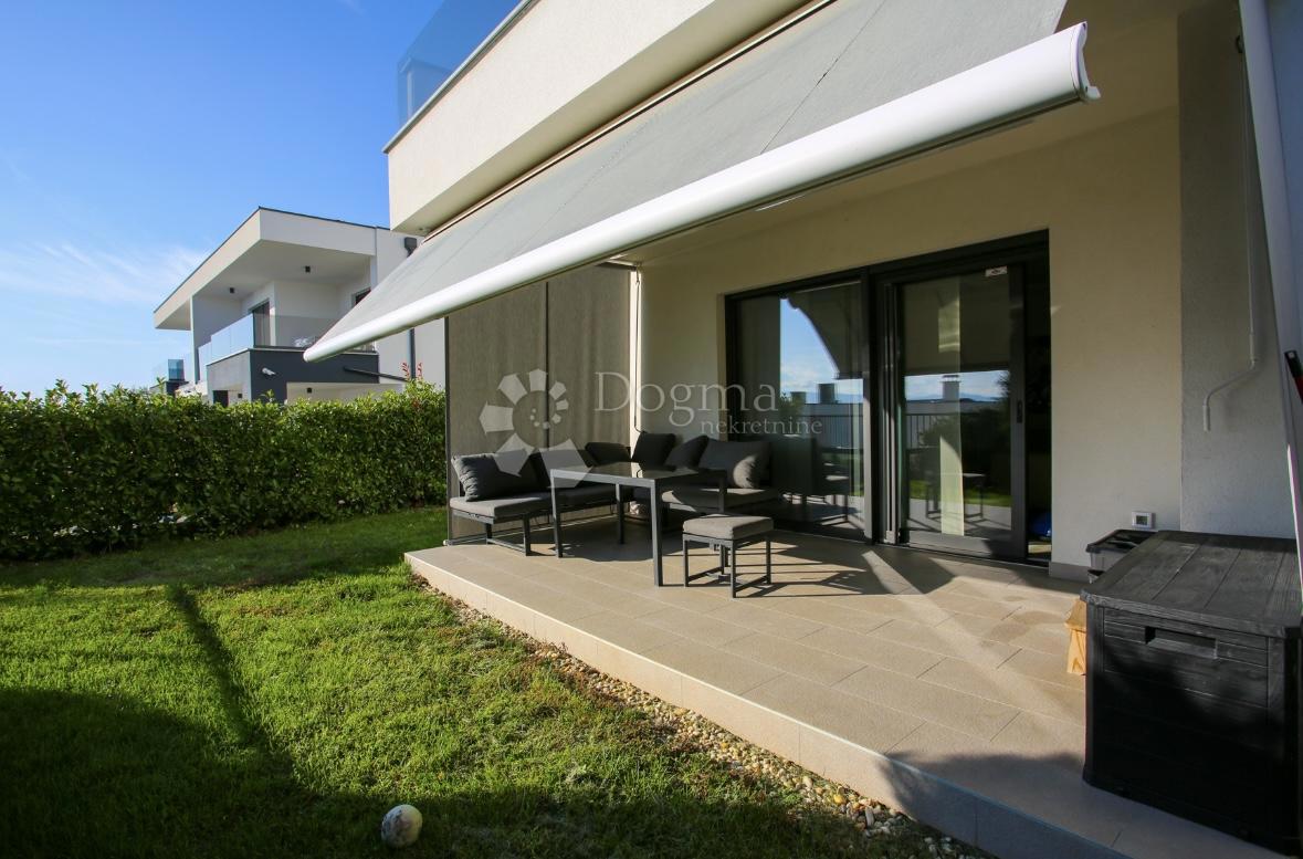 Квартира KOSTRENA, 2.000 €