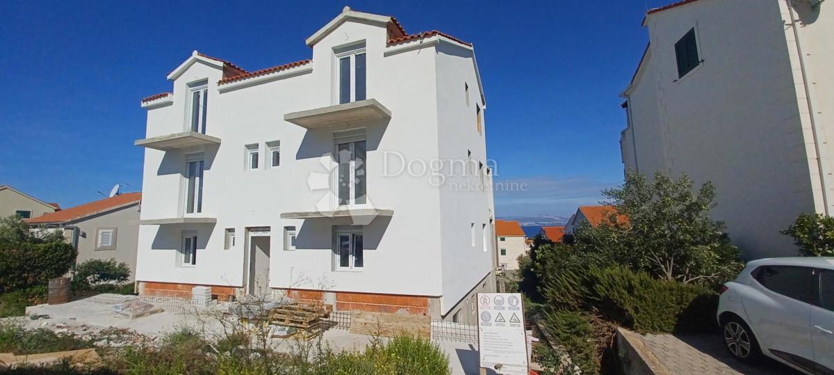 Appartamento BRAČ, 155.000 €