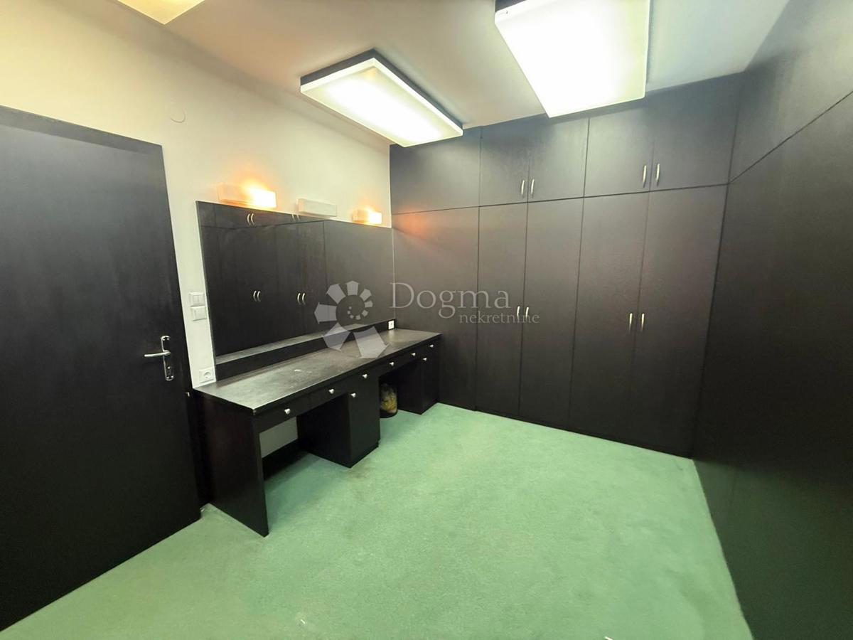 Locale commerciale VARAŽDIN, 250 €