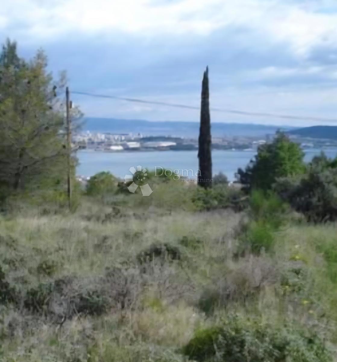 Terreno KAŠTELA, 113.000 €