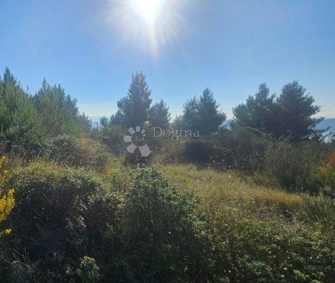 Terreno KAŠTELA, 156.500 €