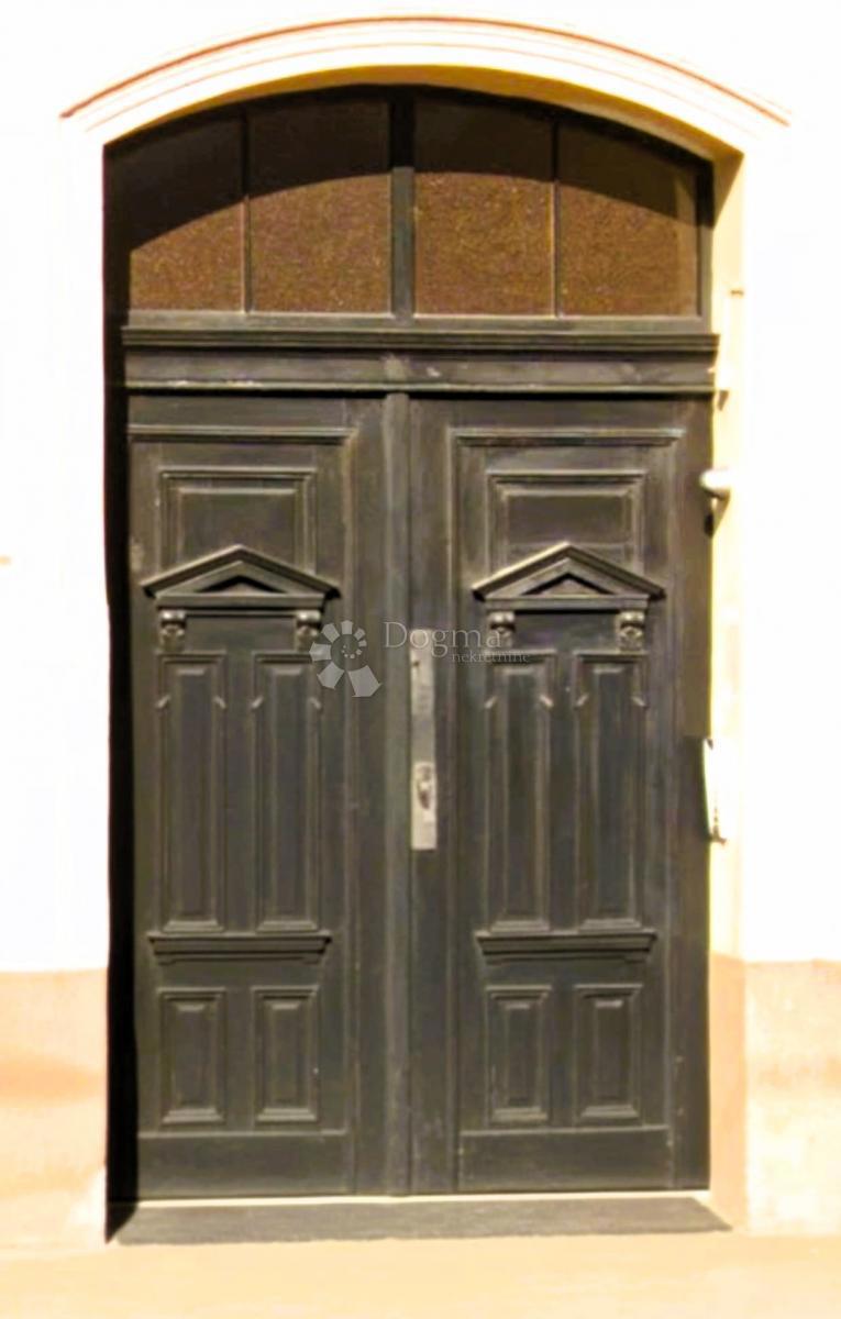 Дом OSIJEK, 240.000 €