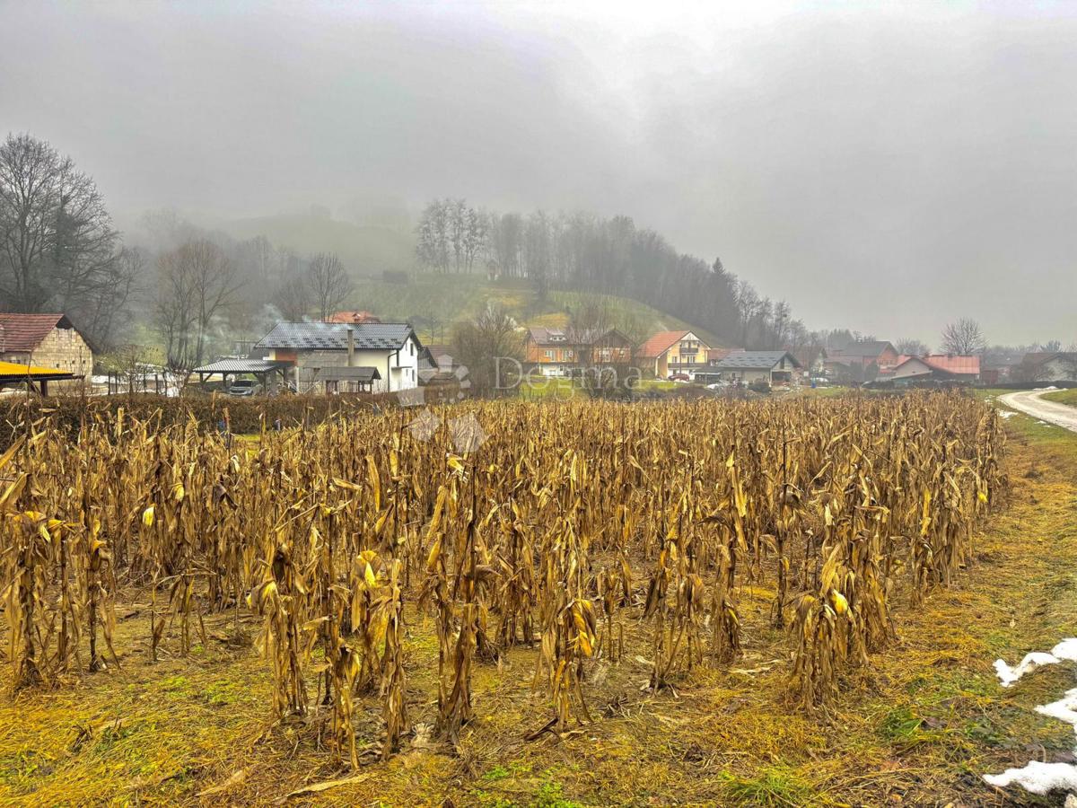 Участок CESTICA, 35.000 €