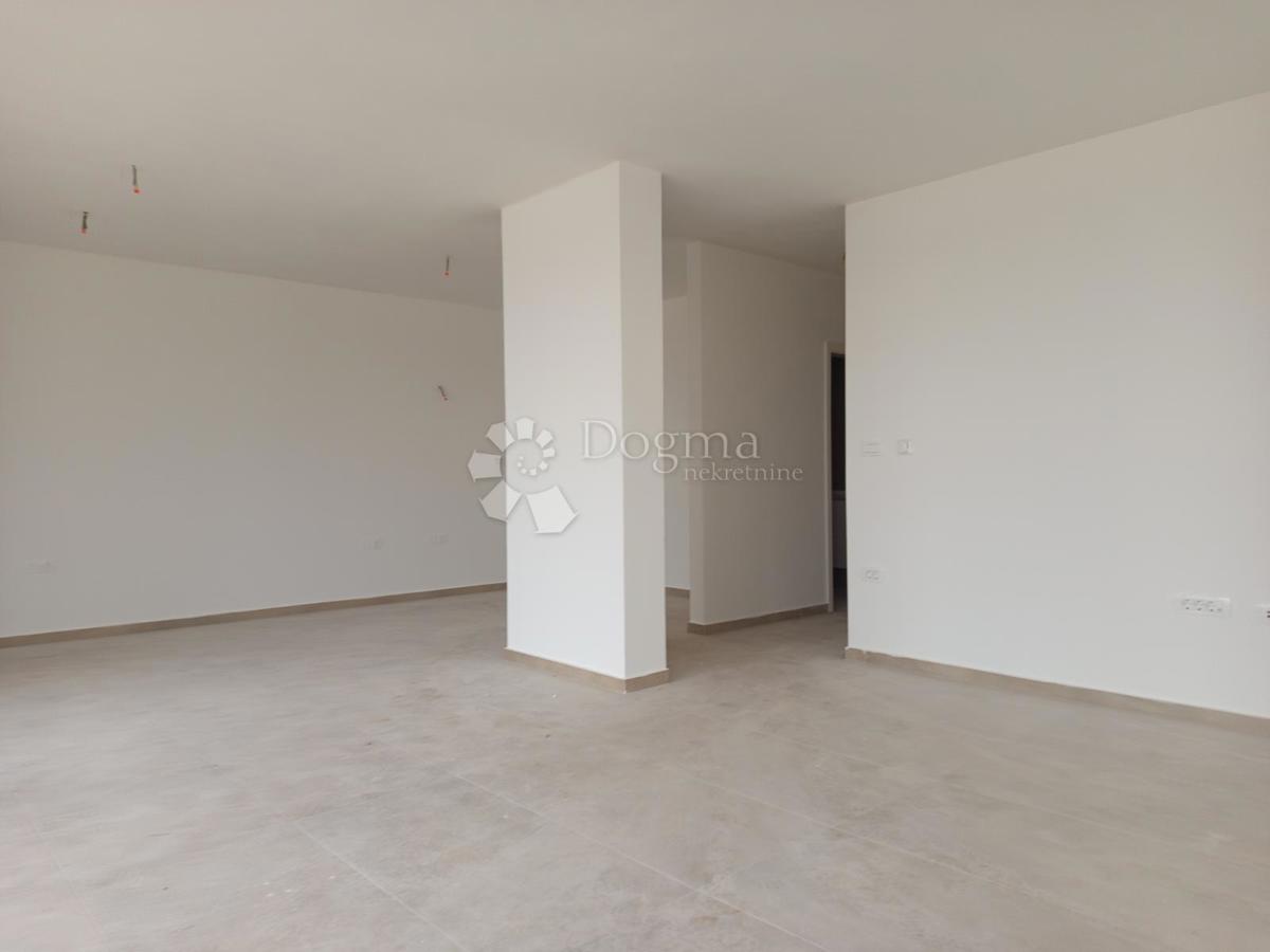 Flat Veli vrh, Pula, 55m2