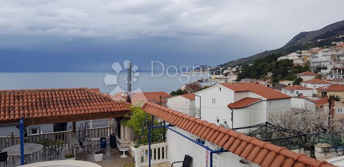 DUĆE