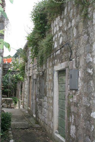 LASTOVO