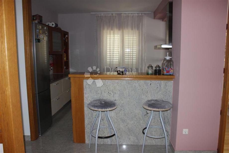 PODSTRANA