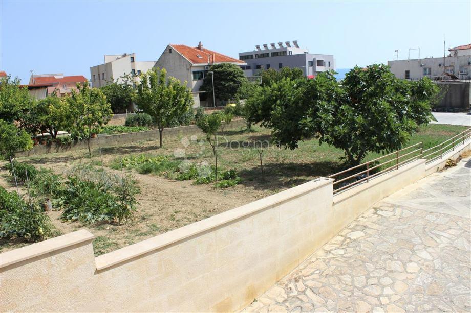 PODSTRANA