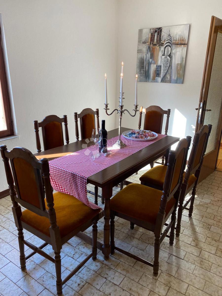 BUZET