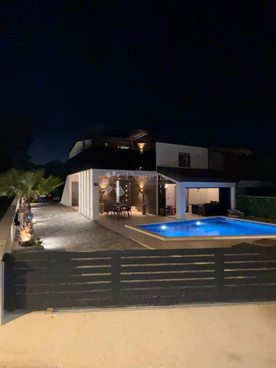 Дом VIR, 800.000 €