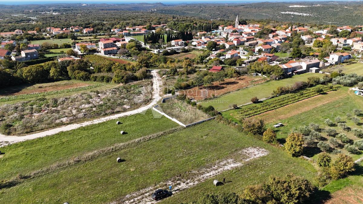 Terreno KANFANAR, 120.000 €