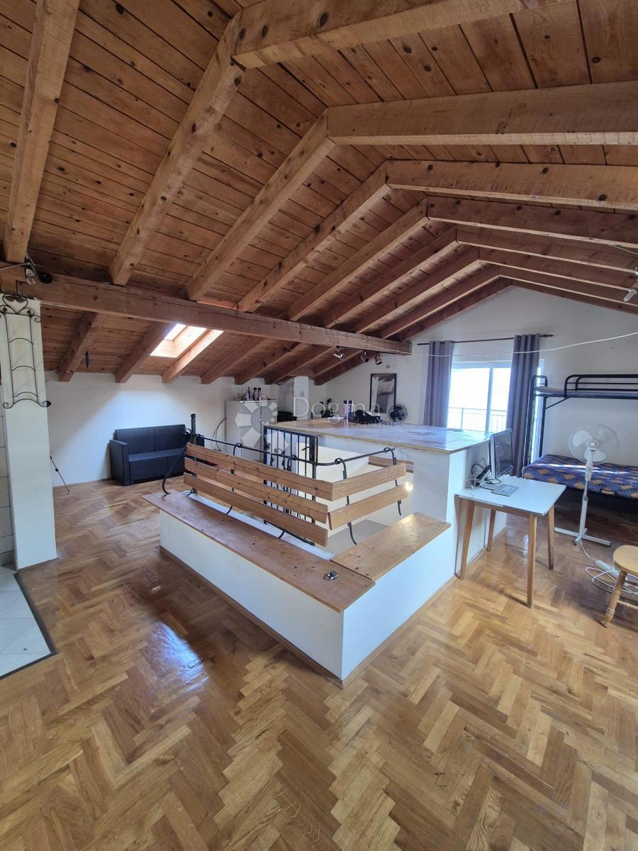 Дом MATULJI, 456.000 €