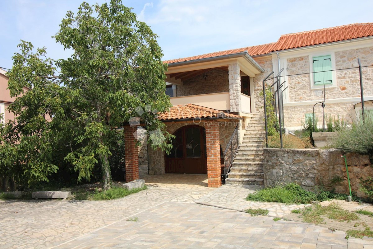 DOBRINJ