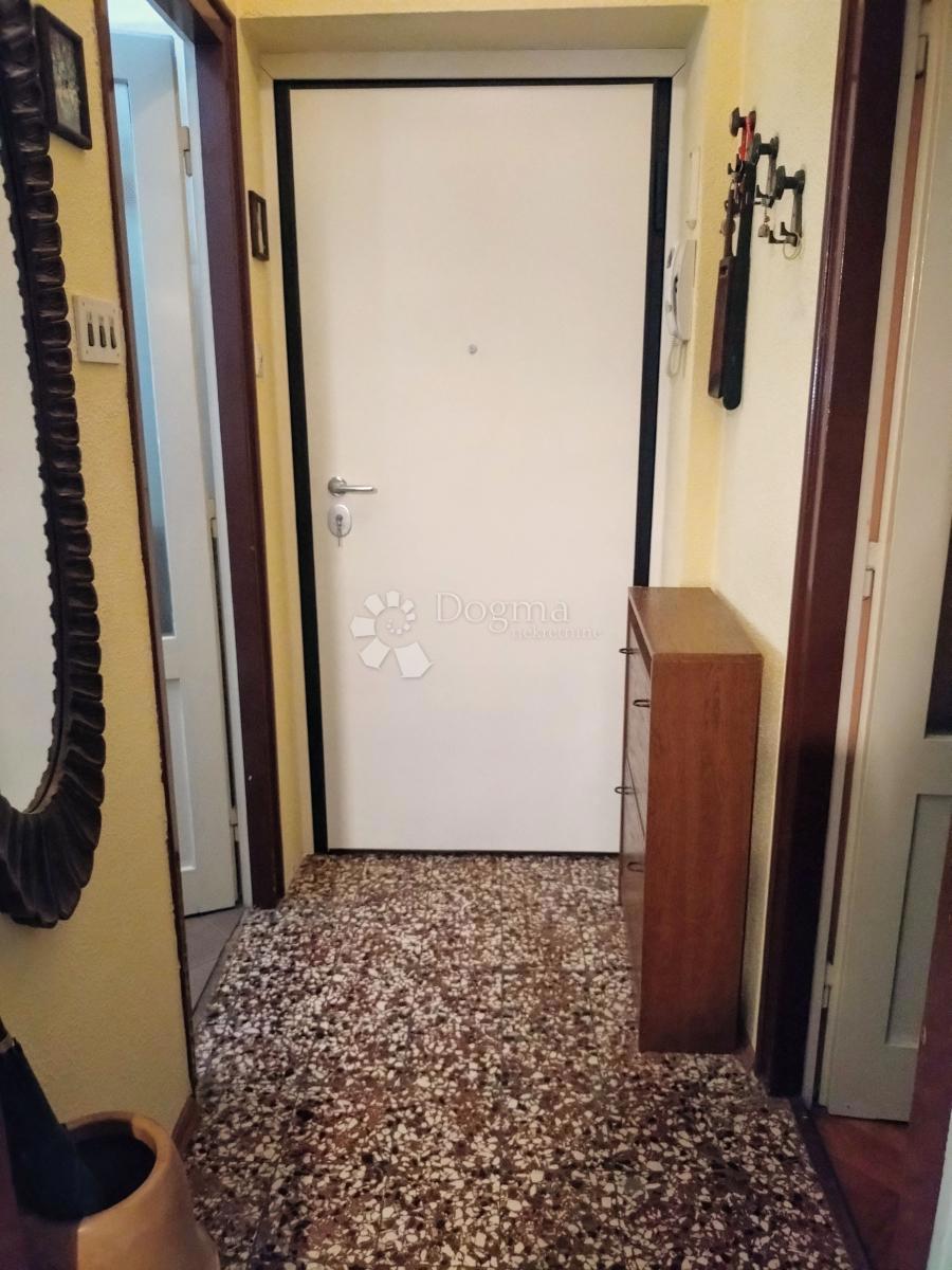 PEĆINE