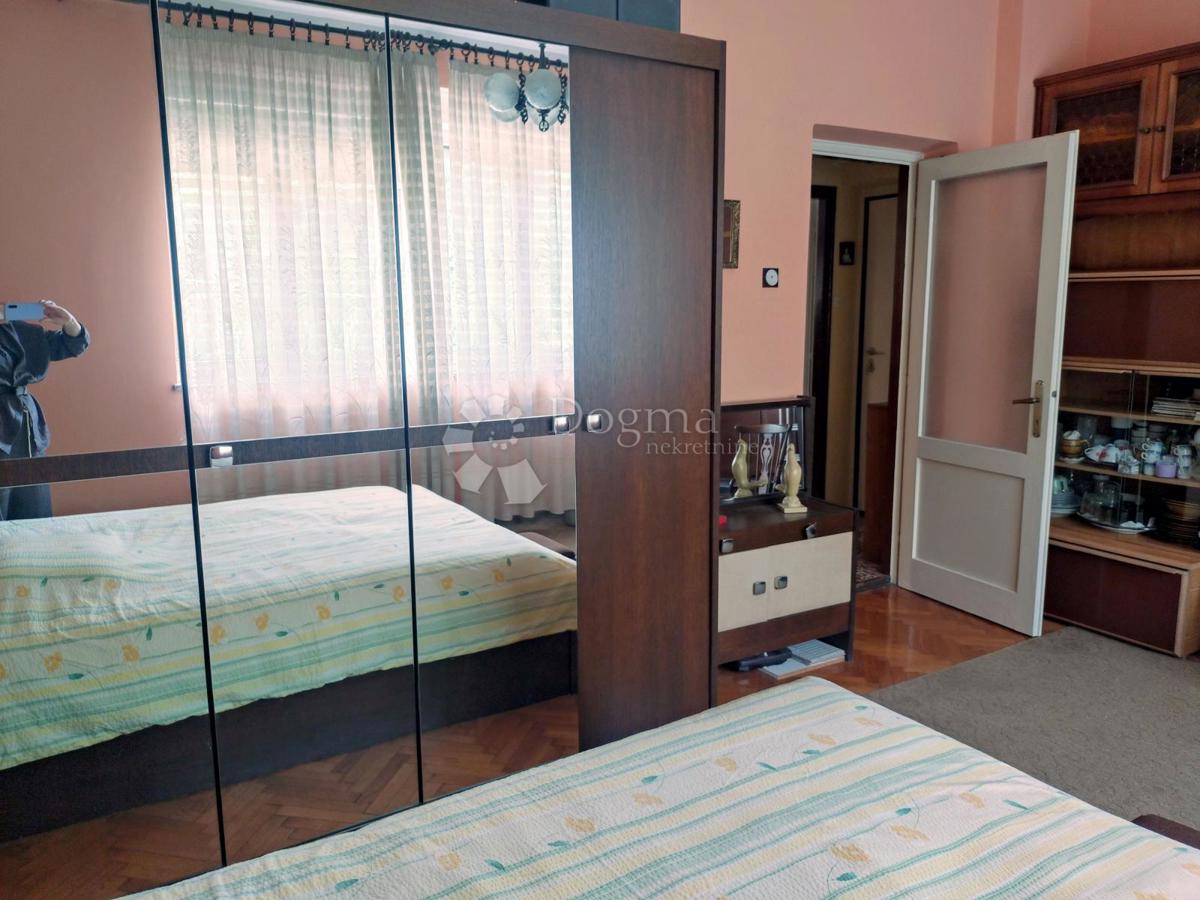 PEĆINE