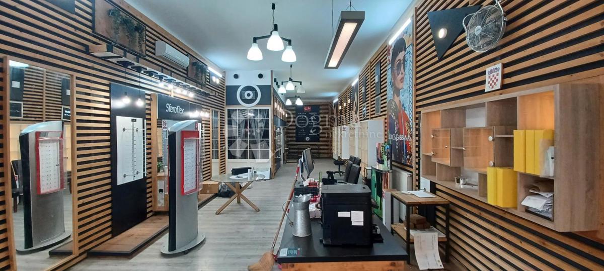 Locale commerciale VINKOVCI, 150.000 €